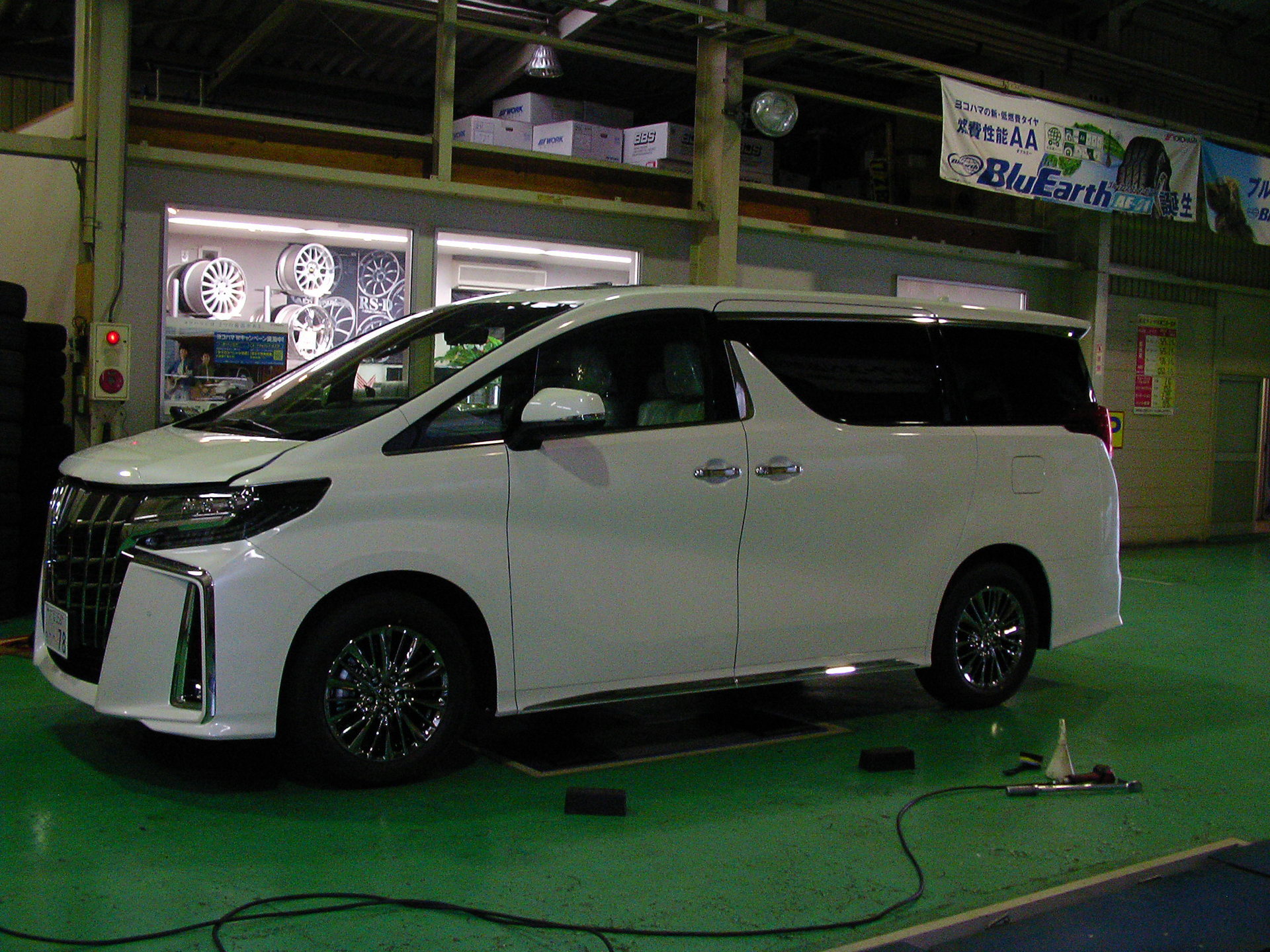 アルファードのmc後 s Lm K W車高調お取り付け 大阪府八尾市のタイヤショップラッツ Rats です